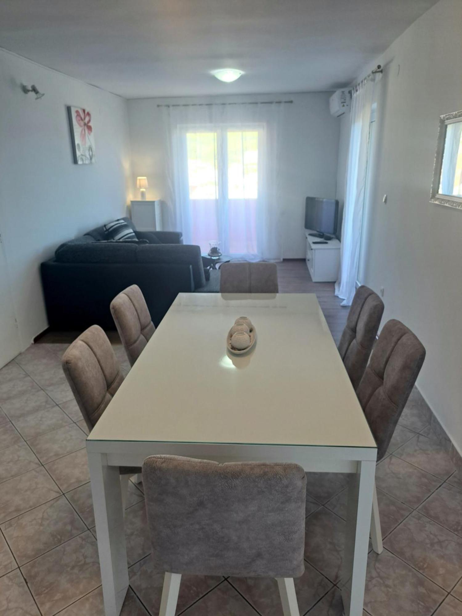 Lifestyle Apartment 珀德垂那 外观 照片